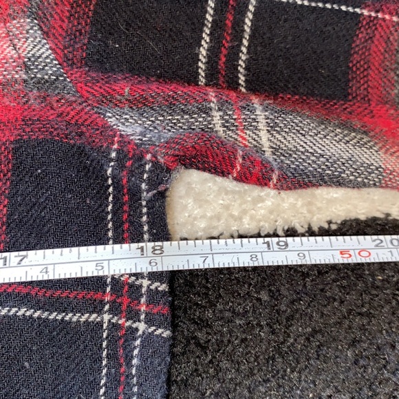 3/$30 TNA Flannel Top - Picture 6 of 6